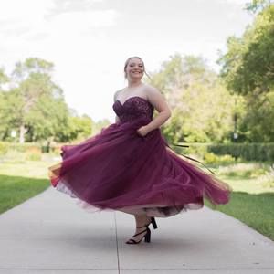 Meet your Posher, Alexis